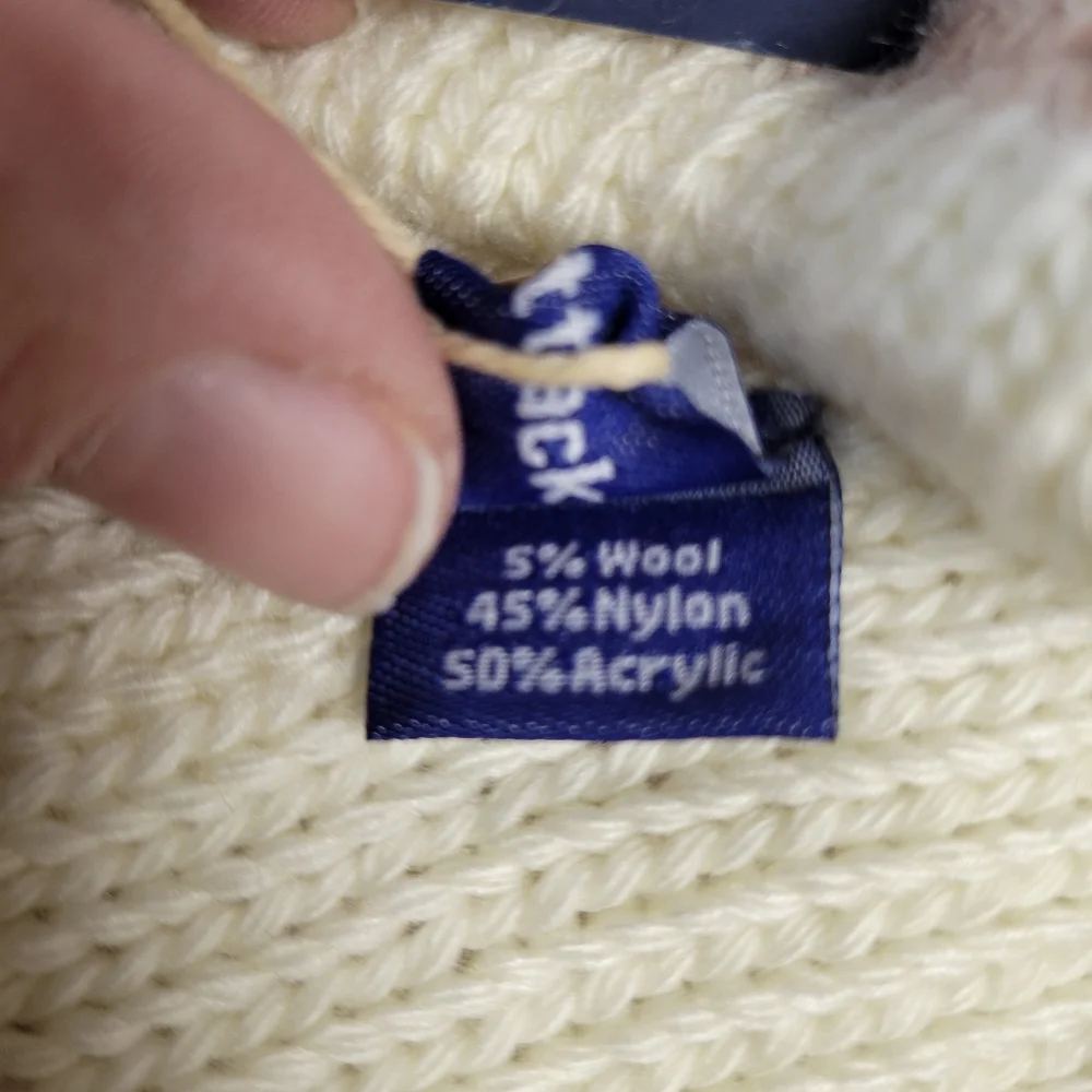 Hat Attack NWT Reversible‎ Tipped Beanie in Natural Winter Hat